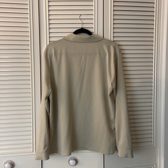 NWOT Oak + Fort Green Satin Button Up Blouse - Picture 5 of 5